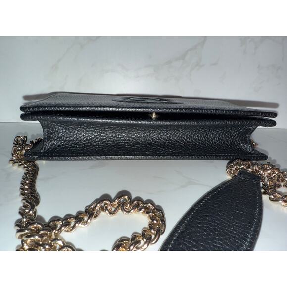Gucci Black Leather Crossbody Bag with Chain Strap - Authentic Designer Handbag - Picture 8 of 9